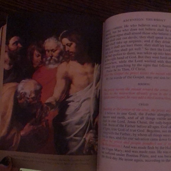 Brand new unused Catholic missal Bible - Picture 10 of 14